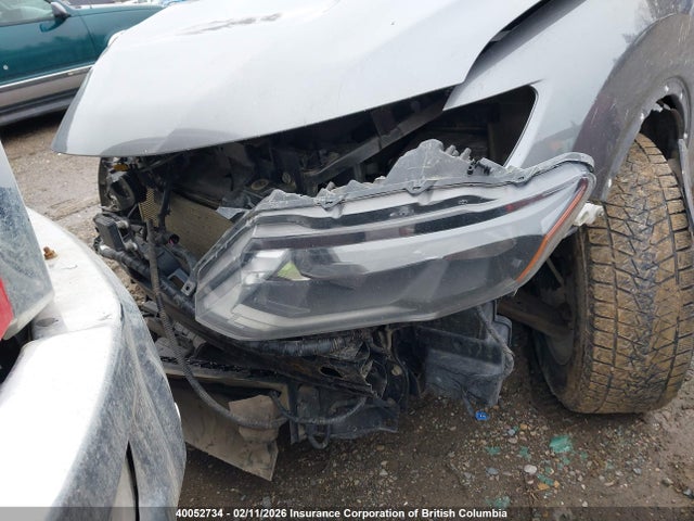 5N1AT2MV0JC725431 Nissan Rogue Sv/sl