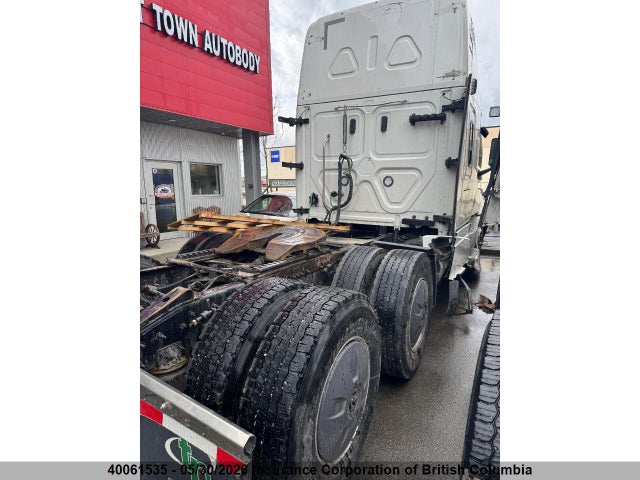 1FUJHHDR1PLNV7795 Freightliner New Cascadia 126