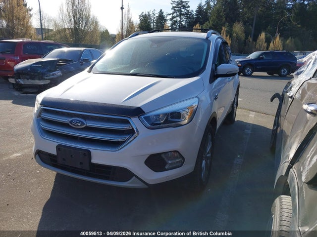 1FMCU9J93HUD69812 Ford Escape Titanium