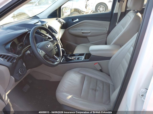 1FMCU9J93HUD69812 Ford Escape Titanium