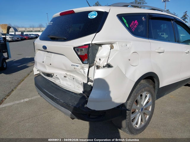 1FMCU9J93HUD69812 Ford Escape Titanium