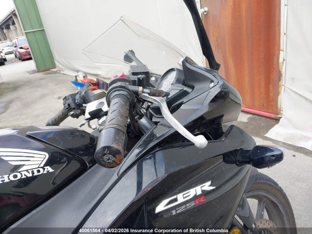 Продаж на аукціоні авто 2014 Honda Cbr125 R, vin: MLHJC5025E5200079, номер лоту: 40061564