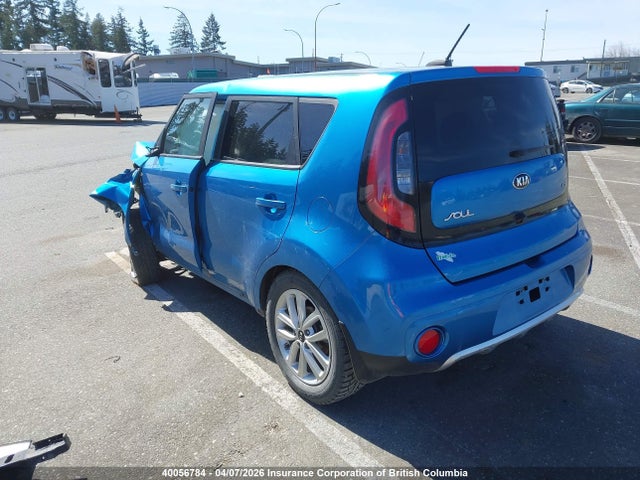 40056784 :رقم المزاد ، KNDJP3A57J7556889 vin ، 2018 Kia Soul + مزاد بيع