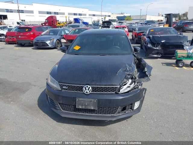 40061597 :رقم المزاد ، 3VW5S7AJ5DM313867 vin ، 2013 Volkswagen Jetta مزاد بيع