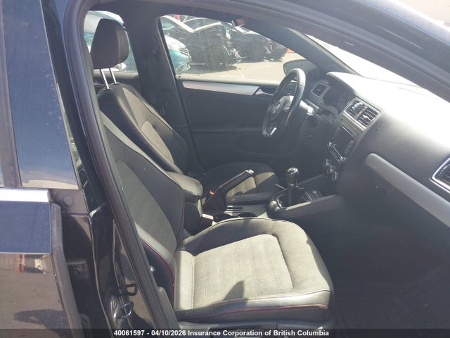 40061597 :رقم المزاد ، 3VW5S7AJ5DM313867 vin ، 2013 Volkswagen Jetta مزاد بيع