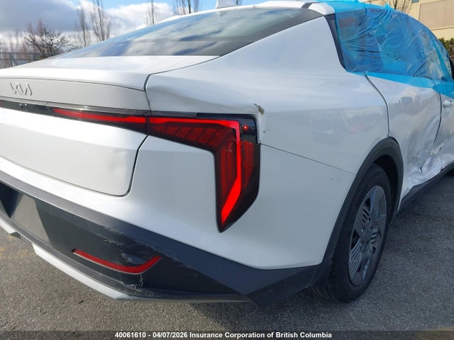 2025 Kia K4 Lx/lxs მანქანა იყიდება აუქციონზე, vin: 3KPFT4DEXSE017624, აუქციონის ნომერი: 40061610