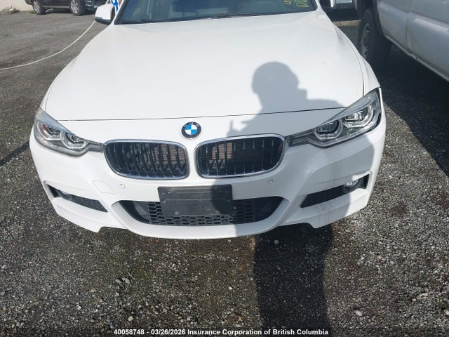 40058748 :رقم المزاد ، WBA8D9C51JA614793 vin ، 2018 Bmw 330 Xi مزاد بيع