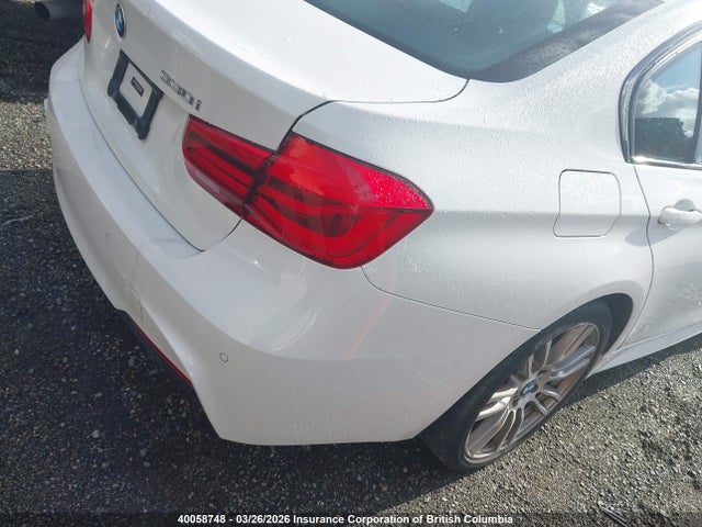 40058748 :رقم المزاد ، WBA8D9C51JA614793 vin ، 2018 Bmw 330 Xi مزاد بيع