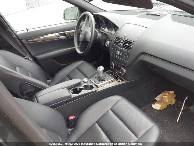40061562 :رقم المزاد ، WDDGF87X49F319643 vin ، 2009 Mercedes-benz C 350 4matic مزاد بيع
