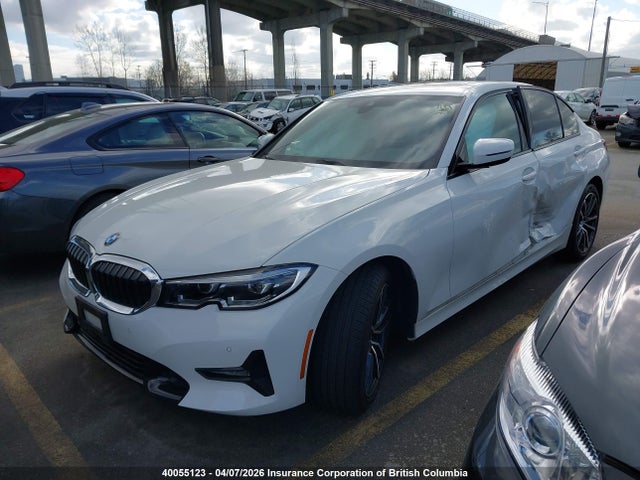 3MW5R7J0XN8C33784 BMW 330XI