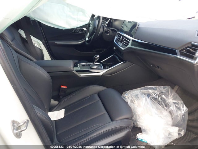 3MW5R7J0XN8C33784 BMW 330XI