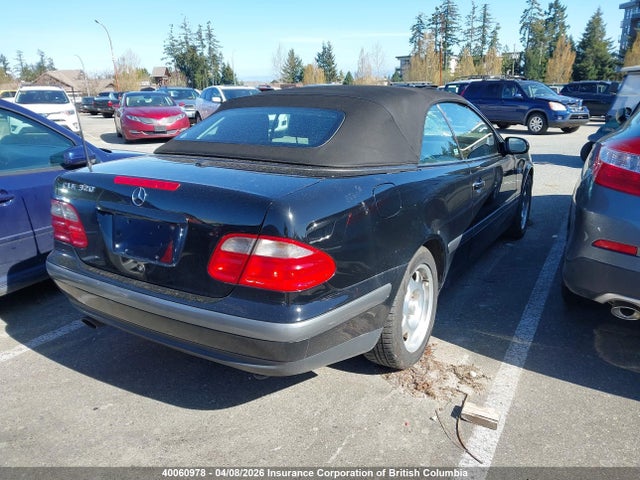 40060978 :رقم المزاد ، WDBLK65G1XT004453 vin ، 1999 Mercedes-benz Clk 320 مزاد بيع