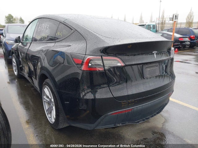 40061393 :رقم المزاد ، LRWYGDFD4PC967717 vin ، 2023 Tesla Model Y مزاد بيع