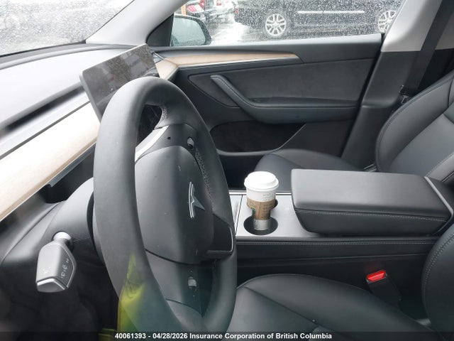 40061393 :رقم المزاد ، LRWYGDFD4PC967717 vin ، 2023 Tesla Model Y مزاد بيع