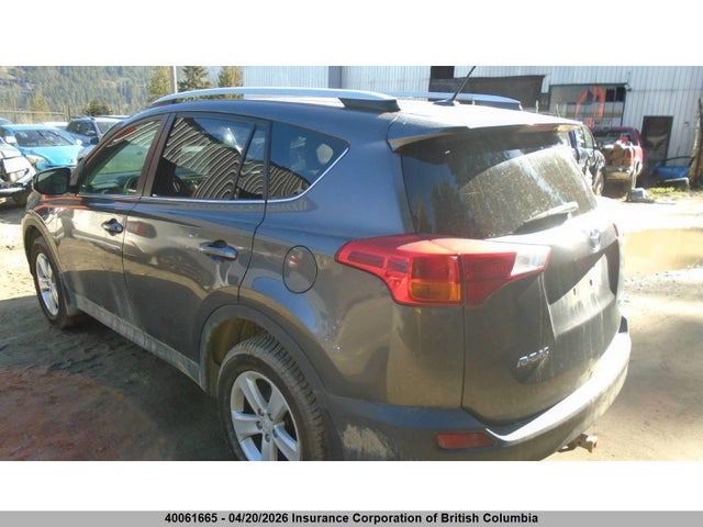 2015 Toyota Rav4 მანქანა იყიდება აუქციონზე, vin: 2T3DFREV3FW262480, აუქციონის ნომერი: 40061665