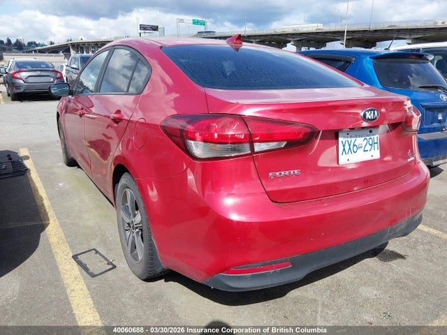 3KPFL4A77JE170160 KIA Forte Lx/s