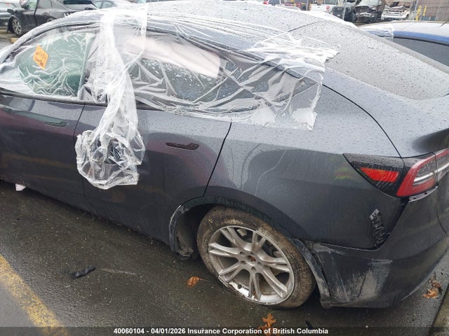 2023 Tesla Model Y მანქანა იყიდება აუქციონზე, vin: 7SAYGDEE4PF781789, აუქციონის ნომერი: 40060104