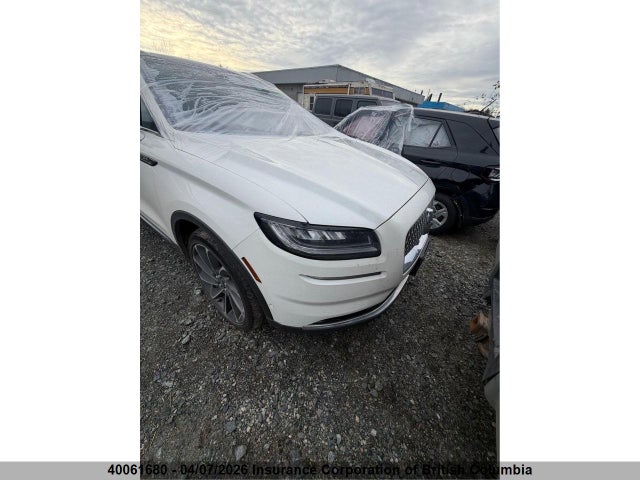2LMPJ8KP8NBL24212 Lincoln Nautilus Reserve