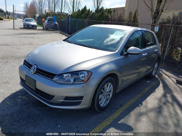 40061692 :رقم المزاد ، 3VW217AU4FM087128 vin ، 2015 Volkswagen Golf مزاد بيع