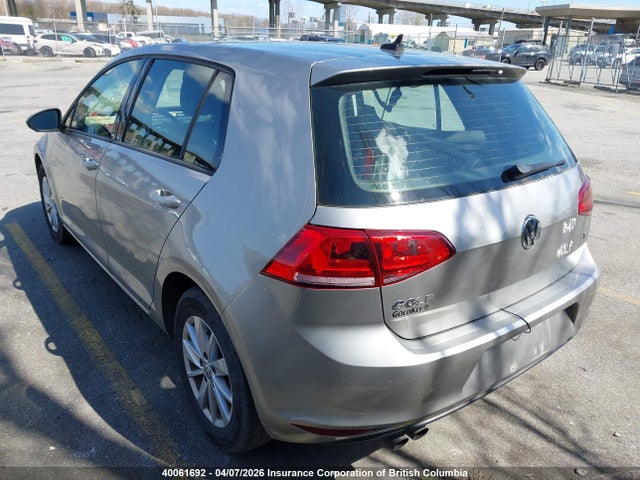40061692 :رقم المزاد ، 3VW217AU4FM087128 vin ، 2015 Volkswagen Golf مزاد بيع