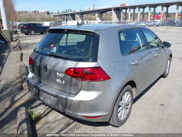 40061692 :رقم المزاد ، 3VW217AU4FM087128 vin ، 2015 Volkswagen Golf مزاد بيع