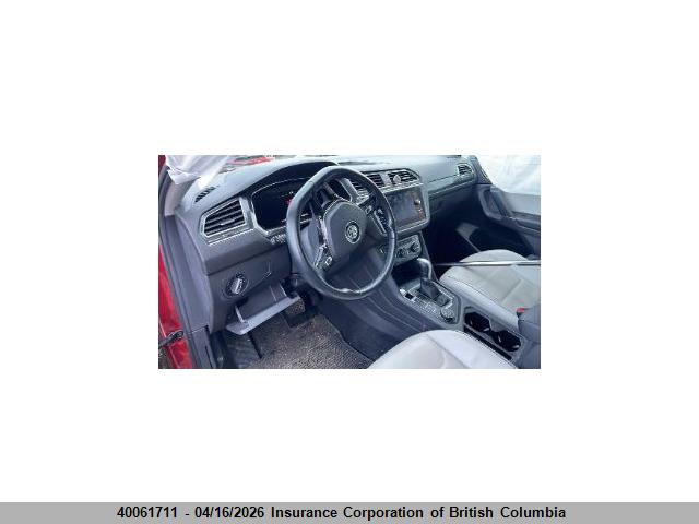 3VV4B7AX4JM129620 Volkswagen Tiguan Sel Premium