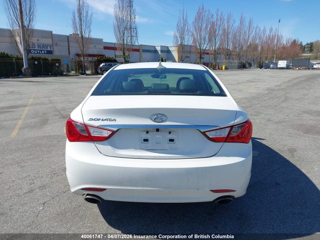 Auction sale of the 2013 Hyundai Sonata Se/limited, vin: 5NPEC4ACXDH747045, lot number: 40061747