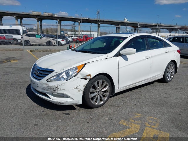 Auction sale of the 2013 Hyundai Sonata Se/limited, vin: 5NPEC4ACXDH747045, lot number: 40061747