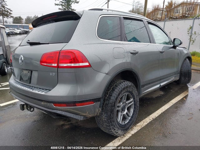 40061215 :رقم المزاد ، WVGHF7BP5HD000547 vin ، 2017 Volkswagen Touareg Execline W/ R-line مزاد بيع
