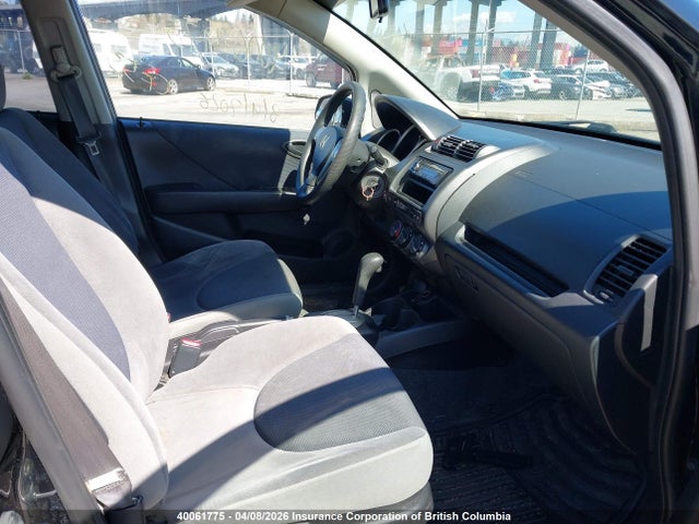 2007 Honda Fit მანქანა იყიდება აუქციონზე, vin: JHMGD384X7S807750, აუქციონის ნომერი: 40061775