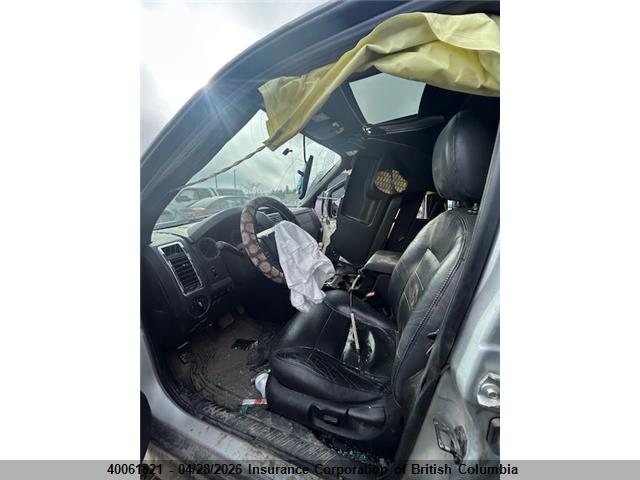 40061821 :رقم المزاد ، 1FMCU94118KE08303 vin ، 2008 Ford Escape Limited مزاد بيع