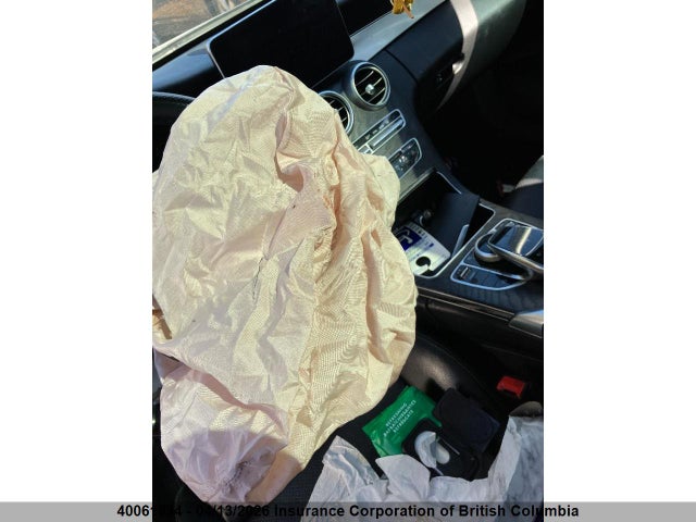 WDDWJ4KBXJF611140 Mercedes-Benz C 300 4mati