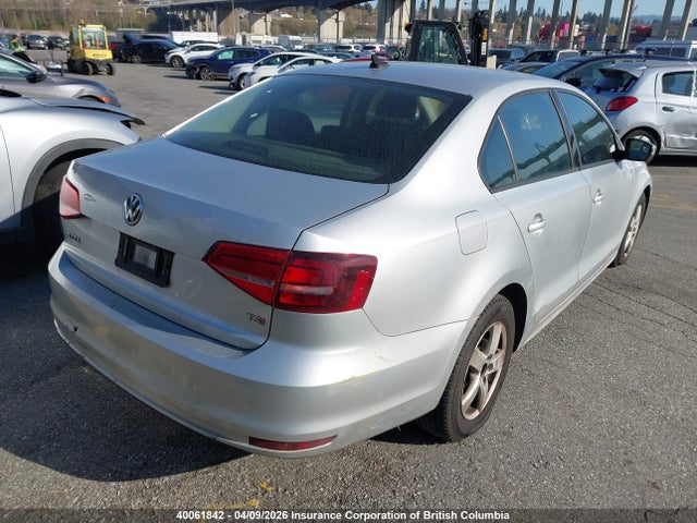 3VWD07AJ8FM421792 Volkswagen Jetta
