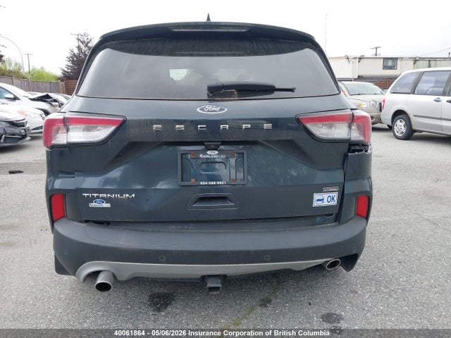 1FMCU0LZ6NUA74868 Ford Escape Titanium