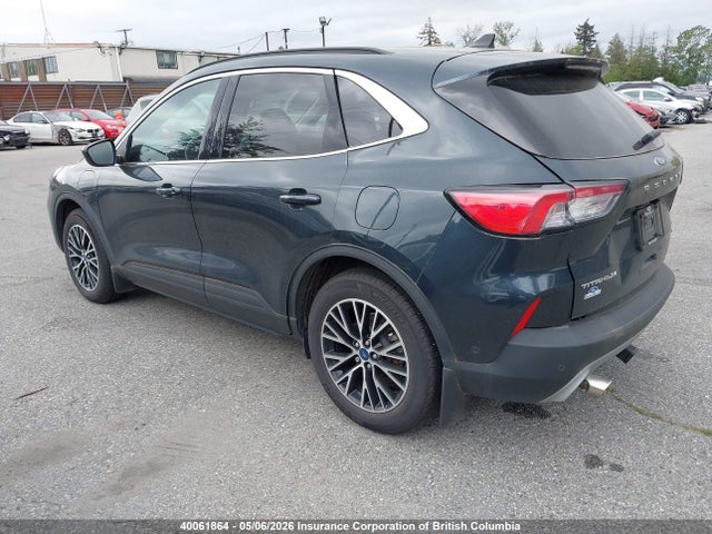 1FMCU0LZ6NUA74868 Ford Escape Titanium