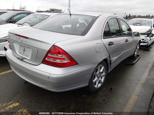 40058368 :رقم المزاد ، WDBRF61JX5F621054 vin ، 2005 Mercedes-benz C 240 مزاد بيع