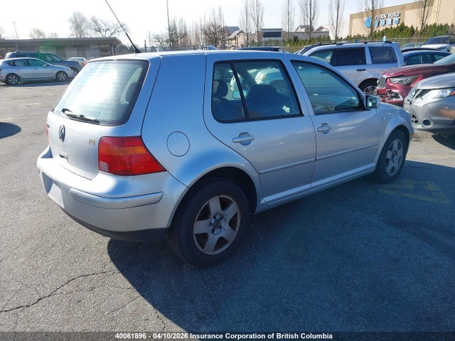 40061896 :رقم المزاد ، 9BWEL21J854021815 vin ، 2005 Volkswagen Golf مزاد بيع