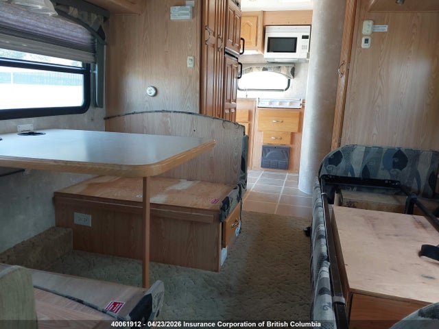 Продажа на аукционе авто 2004 Ford Econoline E450 Super Duty Cutwy Van, vin: 1FDXE45S04HA12878, номер лота: 40061912
