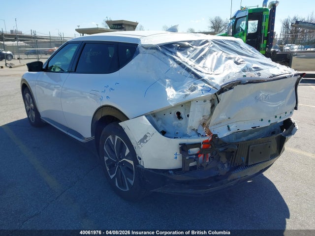KNDC34LA8R5621678 KIA EV6