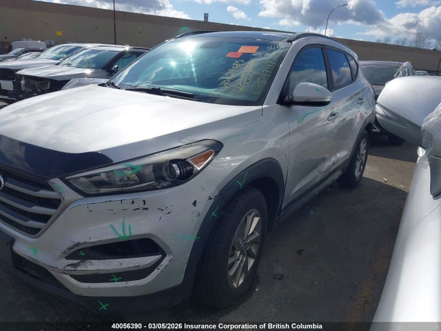 KM8J3CA4XHU254619 Hyundai TUCSON SE