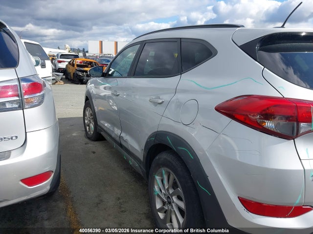 KM8J3CA4XHU254619 Hyundai TUCSON SE