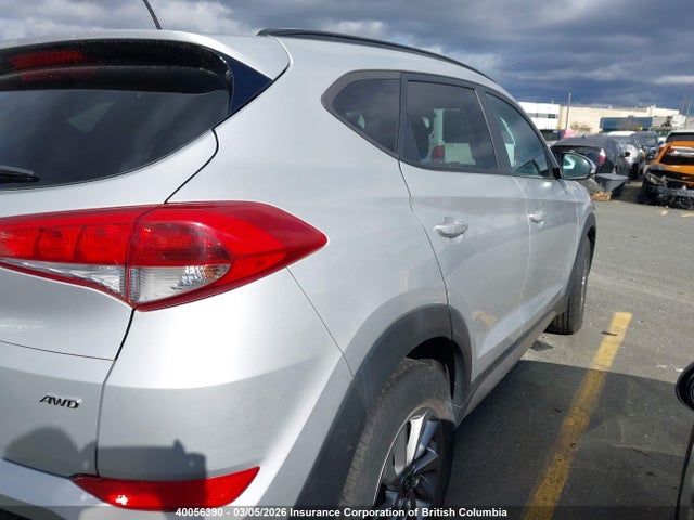 KM8J3CA4XHU254619 Hyundai TUCSON SE