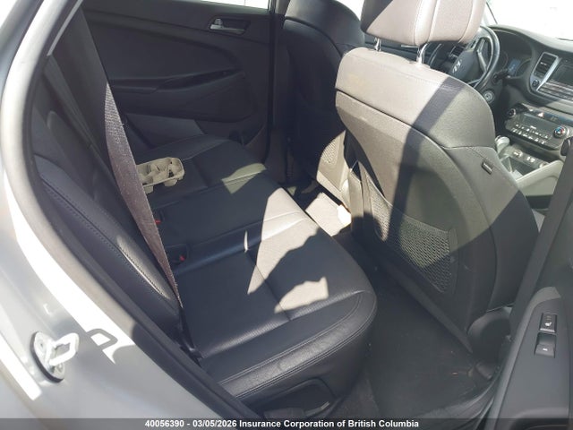 KM8J3CA4XHU254619 Hyundai TUCSON SE