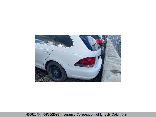 40062075 :رقم المزاد ، 3VWPL7AJ2EM606911 vin ، 2014 Volkswagen Golf مزاد بيع