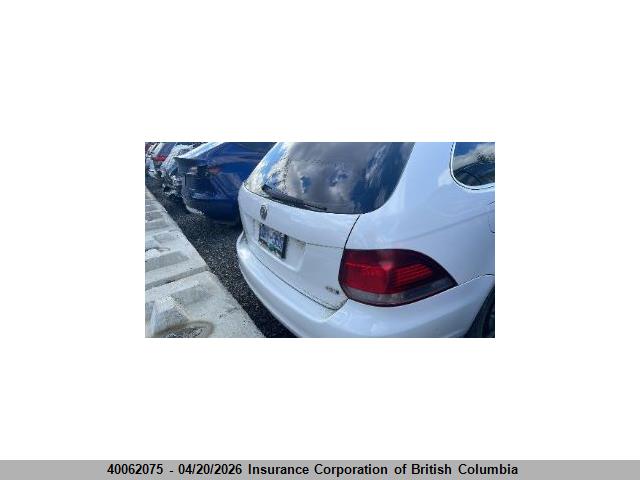 40062075 :رقم المزاد ، 3VWPL7AJ2EM606911 vin ، 2014 Volkswagen Golf مزاد بيع