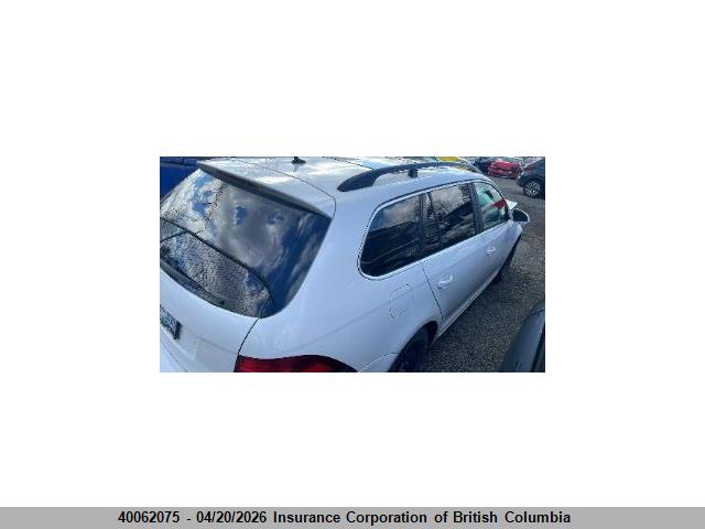 40062075 :رقم المزاد ، 3VWPL7AJ2EM606911 vin ، 2014 Volkswagen Golf مزاد بيع