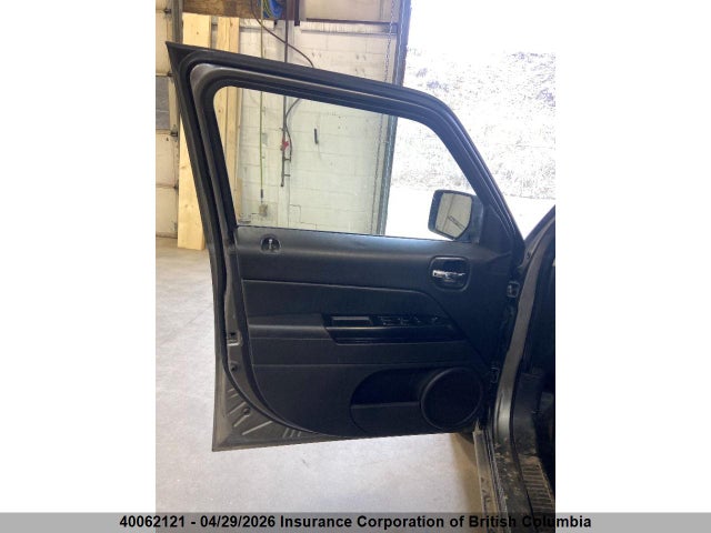 2014 Jeep Patriot მანქანა იყიდება აუქციონზე, vin: 1C4NJRAB6ED511591, აუქციონის ნომერი: 40062121