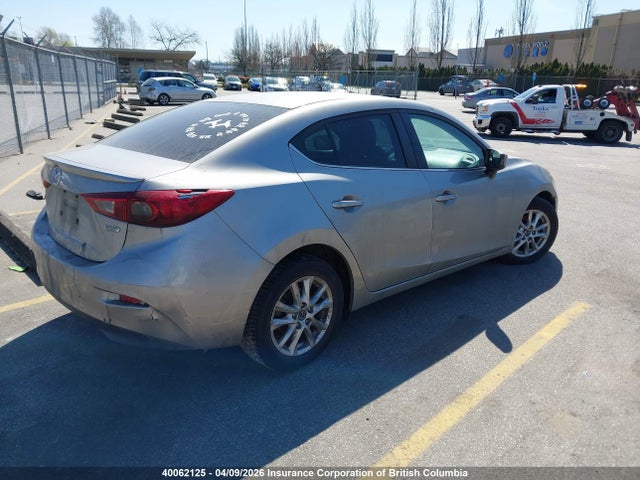 3MZBM1V77FM153468 Mazda 3 TOURING