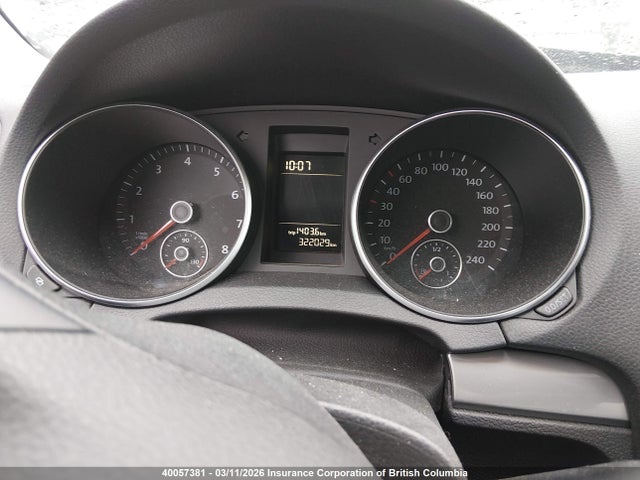 40057381 :رقم المزاد ، WVWDA7AJXBW086755 vin ، 2011 Volkswagen Golf مزاد بيع