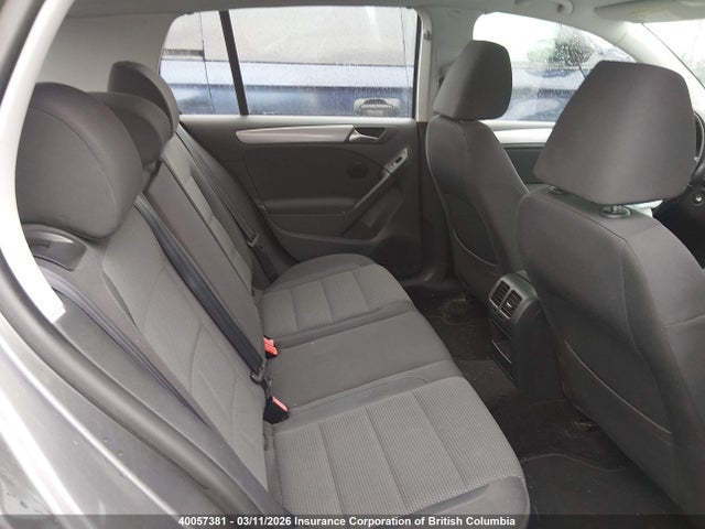 40057381 :رقم المزاد ، WVWDA7AJXBW086755 vin ، 2011 Volkswagen Golf مزاد بيع